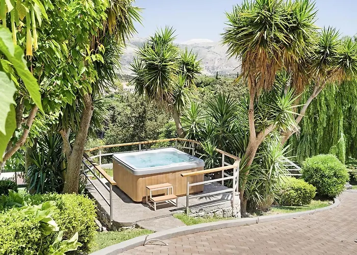 Hotel apartamentowy Monte Lixouri